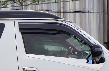ハイエース200系 窓バイザー ハイエース wave2、3 運転席側小窓 未